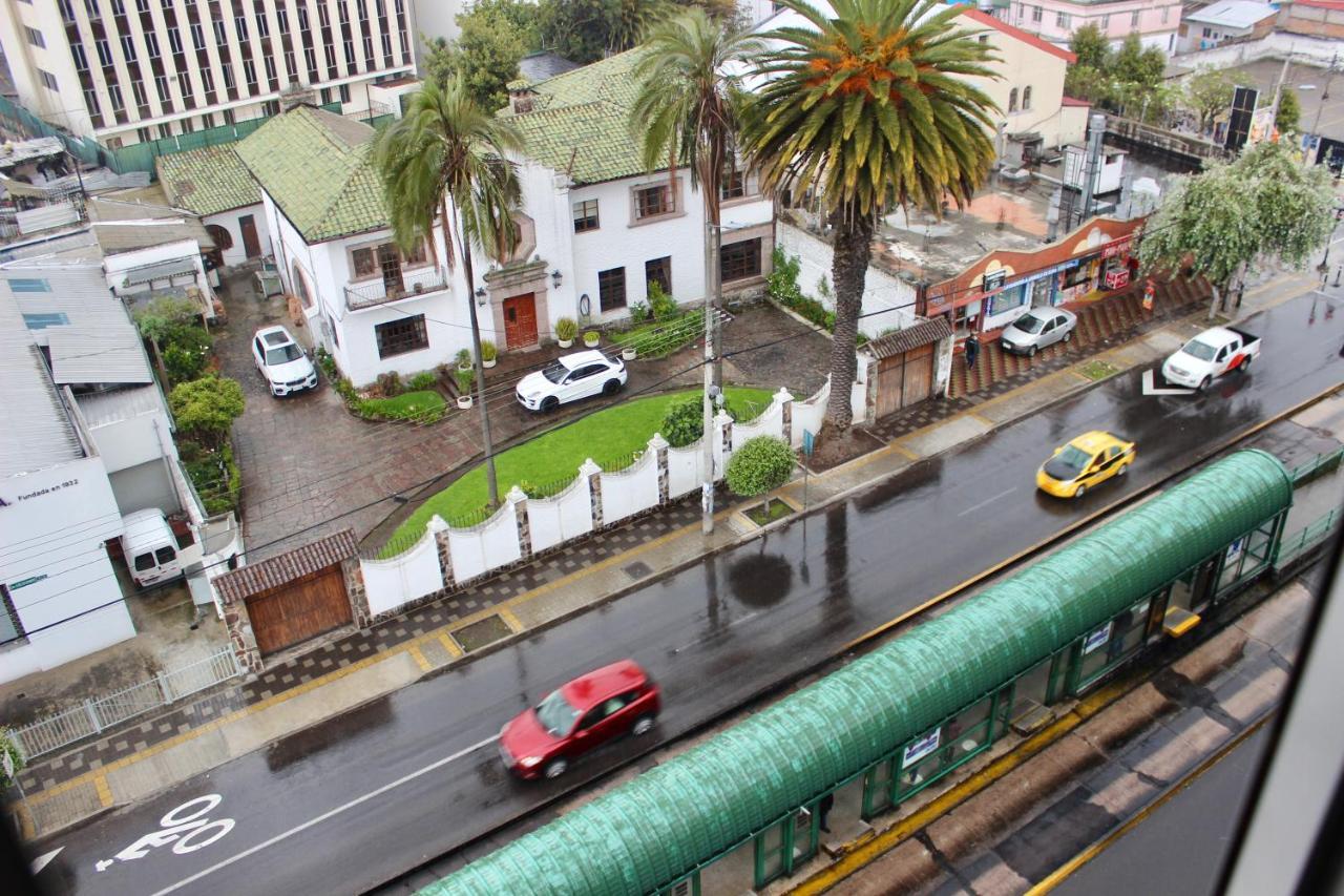 Hotel 6 De Diciembre Quito Exterior photo